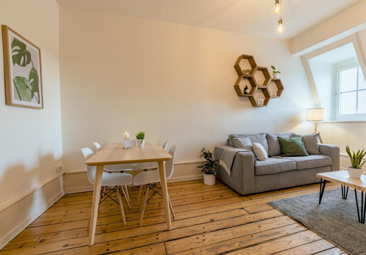 Eigene Wohnung Im Stadtzentrum Mit Wunderschoener Dachterrasse Bienne Esterno foto